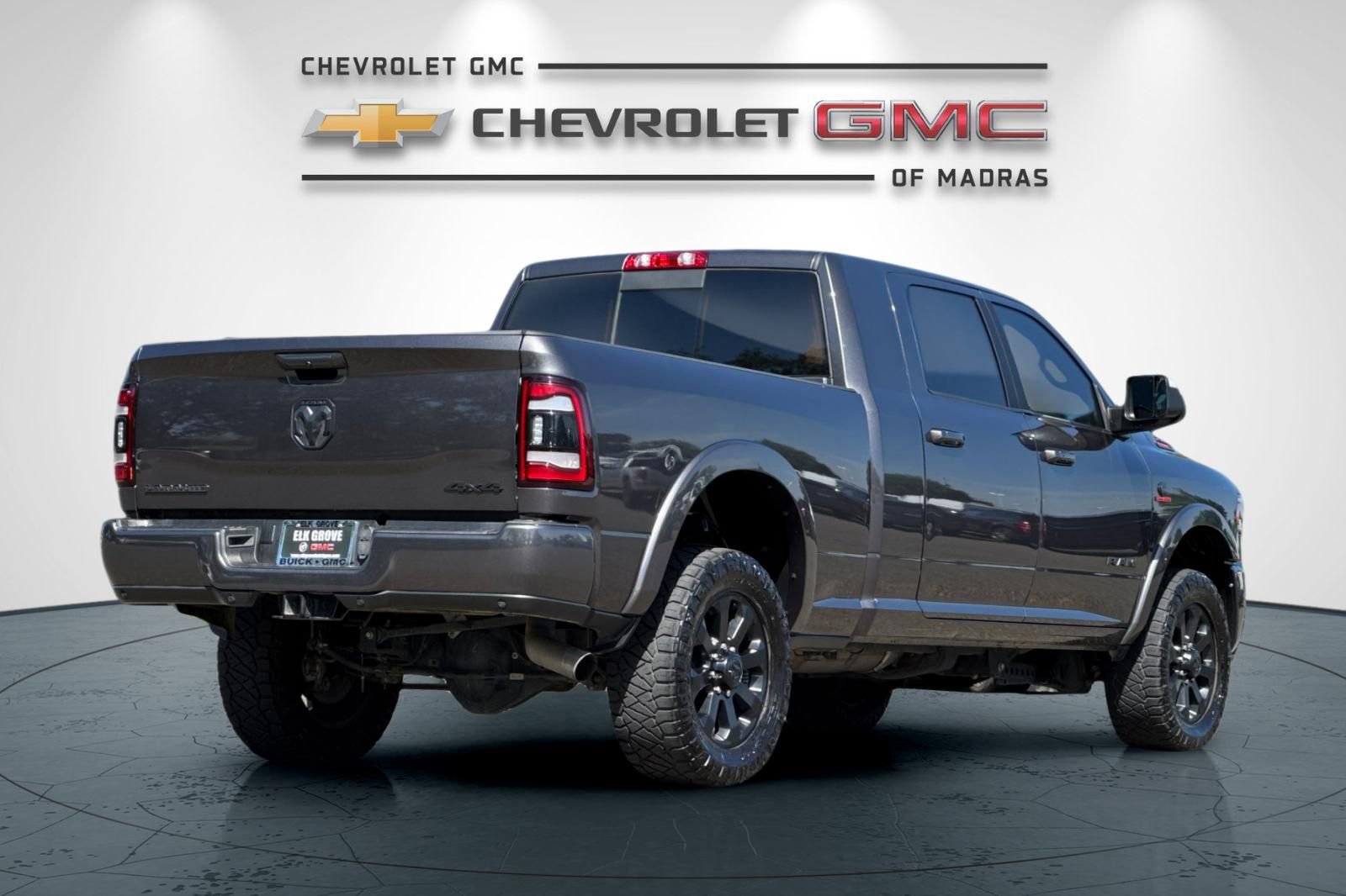 Used 2021 RAM 2500 Laramie w/ Night Edition image 3