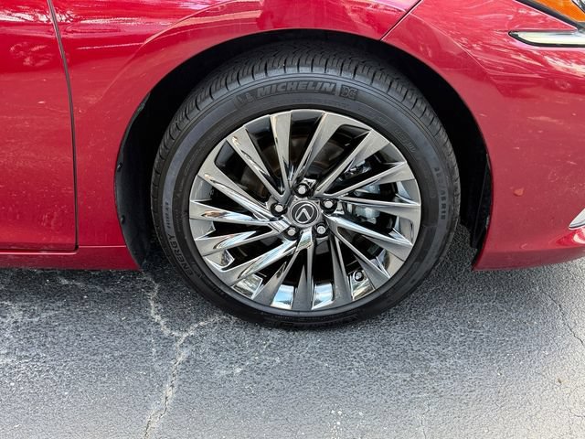Used 2025 Lexus ES 350 Ultra Luxury w/ Accessory Package (Z2) FWD image 18