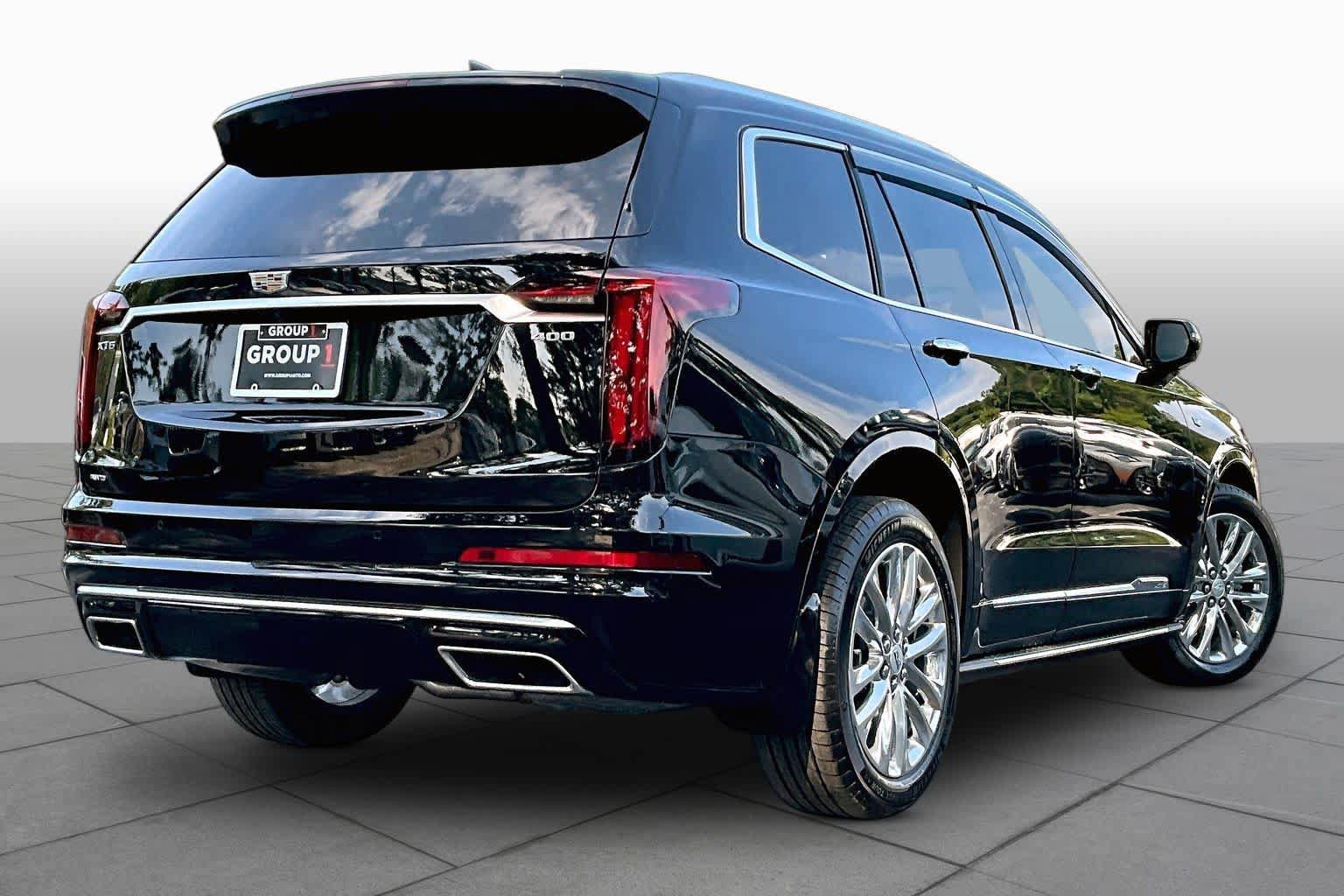 Used 2021 Cadillac XT6 Premium Luxury AWD/4WD image 13