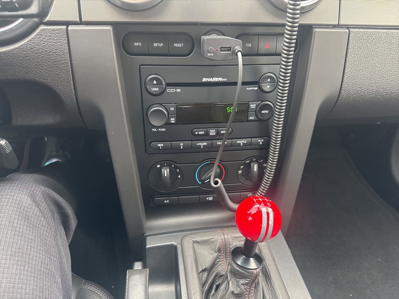 Used 2007 Ford Mustang Shelby GT500 RWD image 12