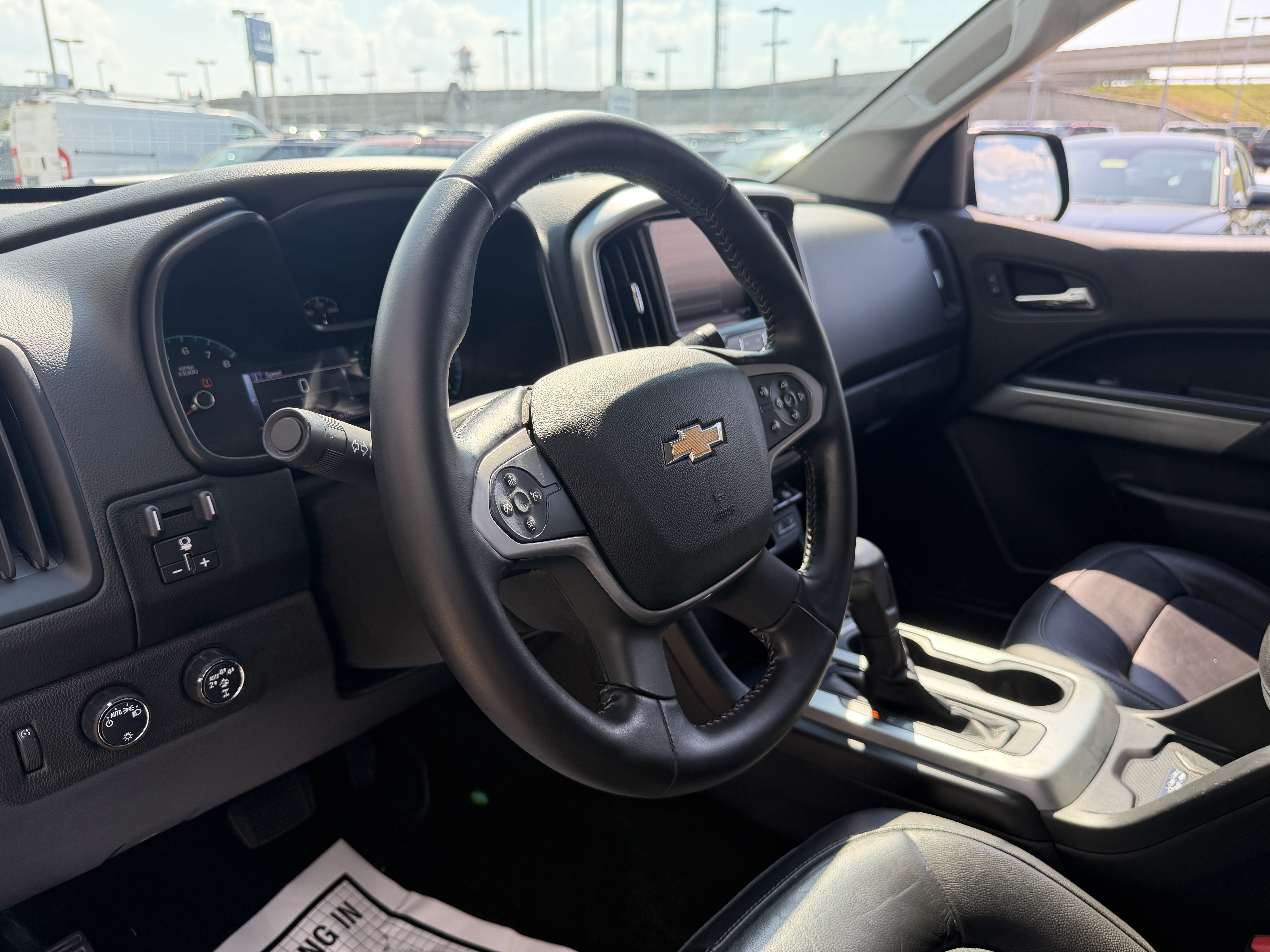 Used 2018 Chevrolet Colorado ZR2 AWD/4WD image 33
