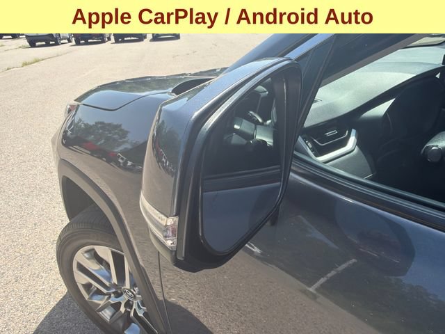 Used 2020 Toyota RAV4 XLE Premium AWD/4WD image 7