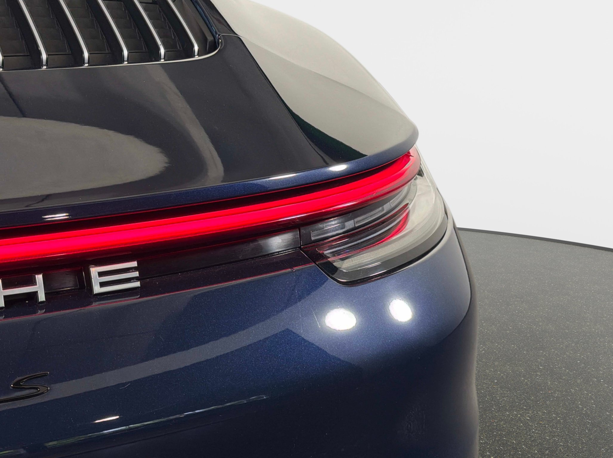 Used 2021 Porsche 911 Carrera 4S AWD/4WD image 9