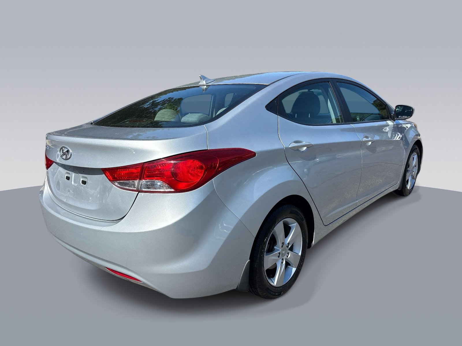 Used 2013 Hyundai Elantra GLS w/ Preferred Pkg FWD image 5