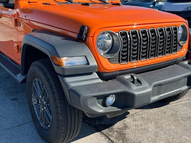 Used 2025 Jeep Wrangler Sport S image 36