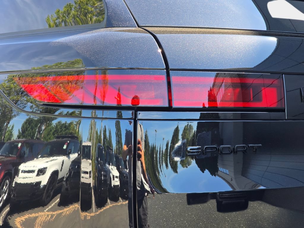 New 2026 Land Rover Range Rover Sport Dynamic SE AWD/4WD image 36