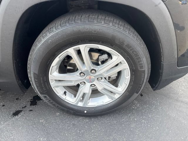 Used 2022 GMC Terrain SLE w/ Driver Convenience Package FWD image 9