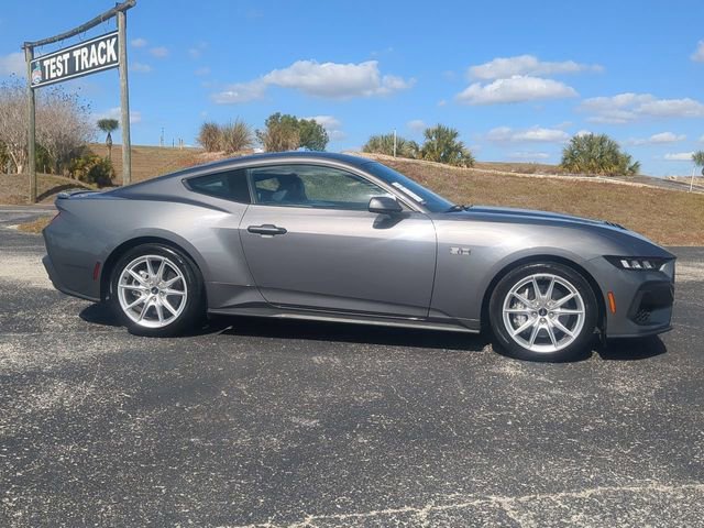 Used 2024 Ford Mustang GT Premium image 4