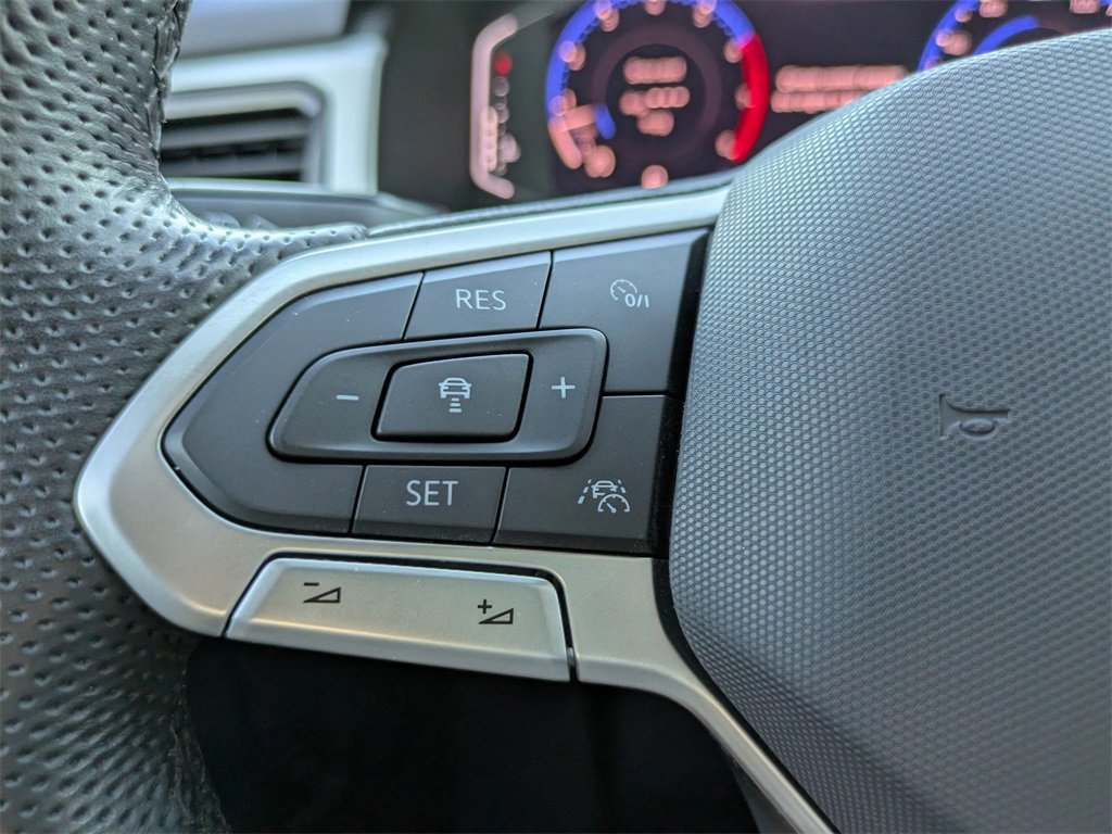 Used 2021 Volkswagen Atlas SEL R-Line image 23