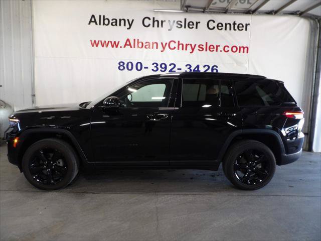 Certified 2023 Jeep Grand Cherokee Altitude
