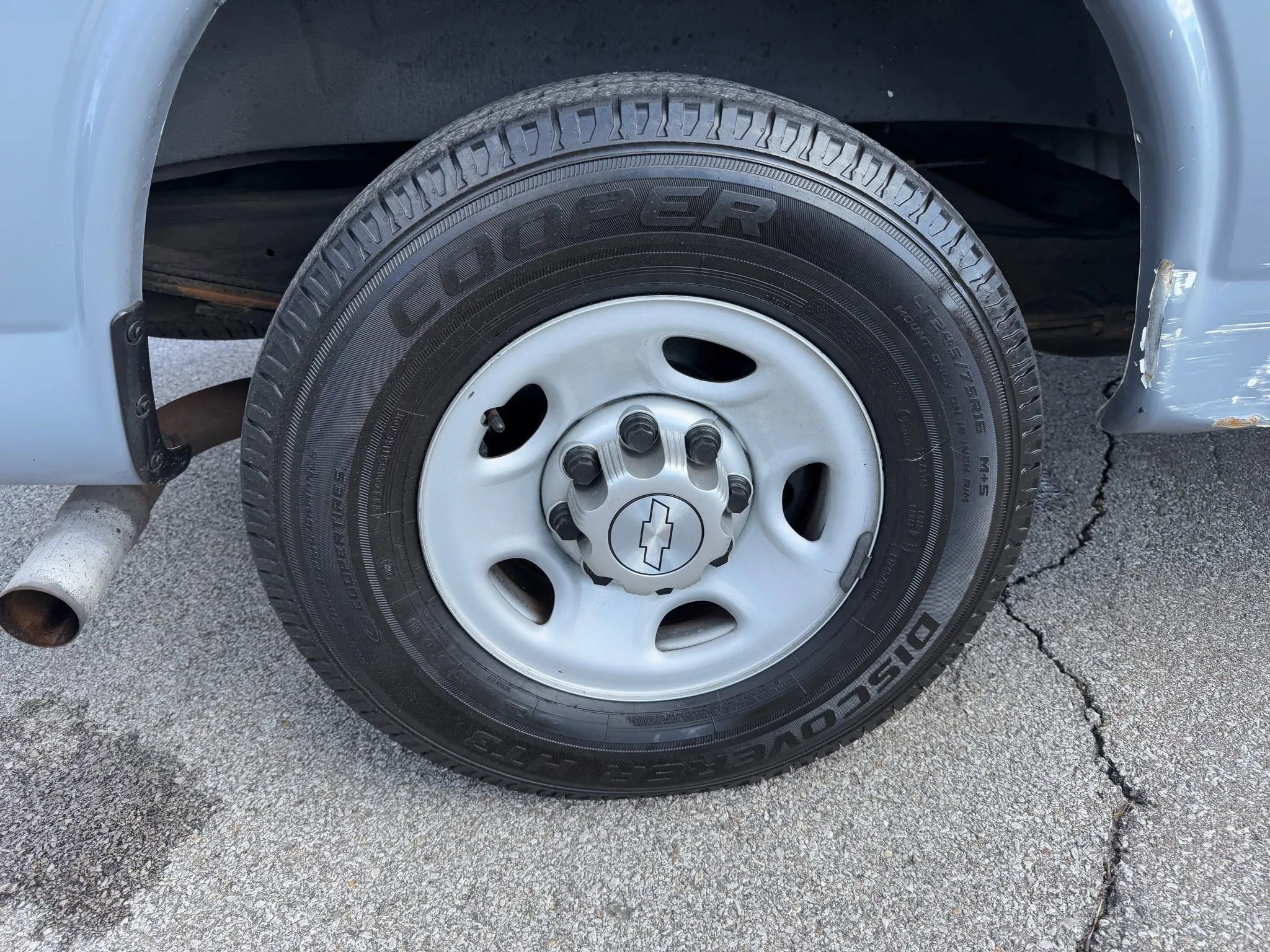 Used 2015 Chevrolet Express 2500 image 43
