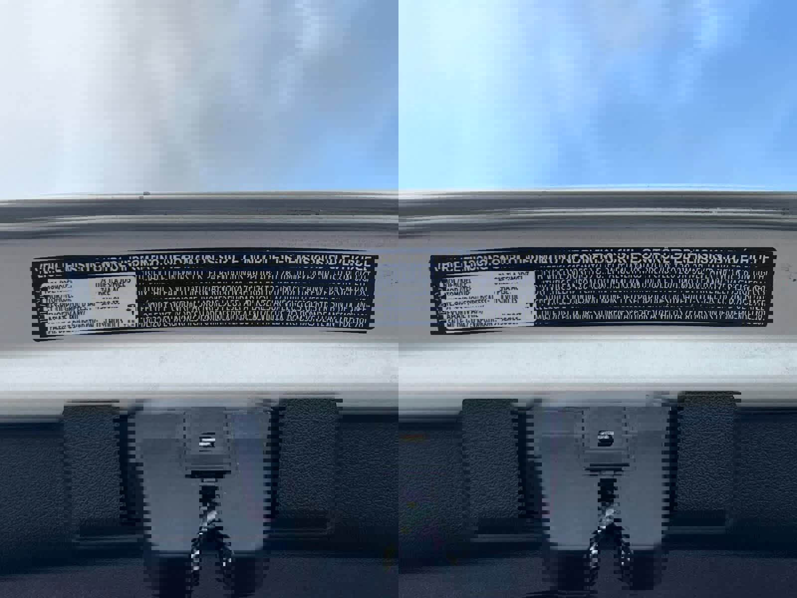 Used 2018 Tesla Model 3 Long Range image 28