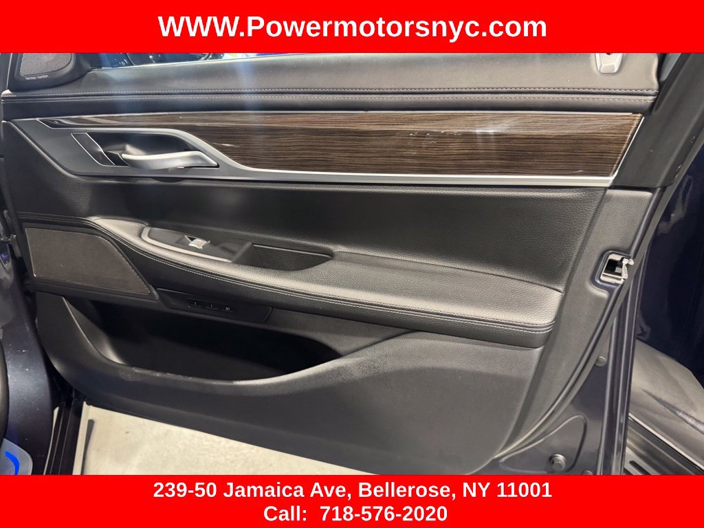 Used 2019 BMW 740e xDrive w/ Executive Package AWD/4WD image 28