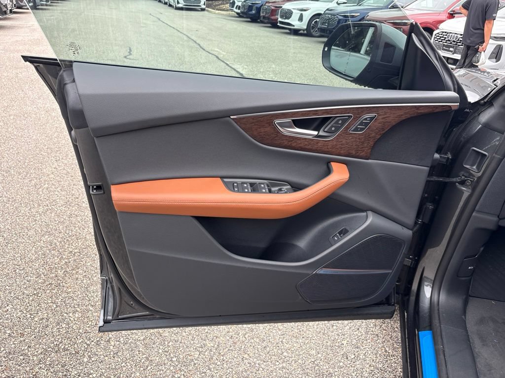 New 2026 Audi Q8 Prestige AWD/4WD image 9