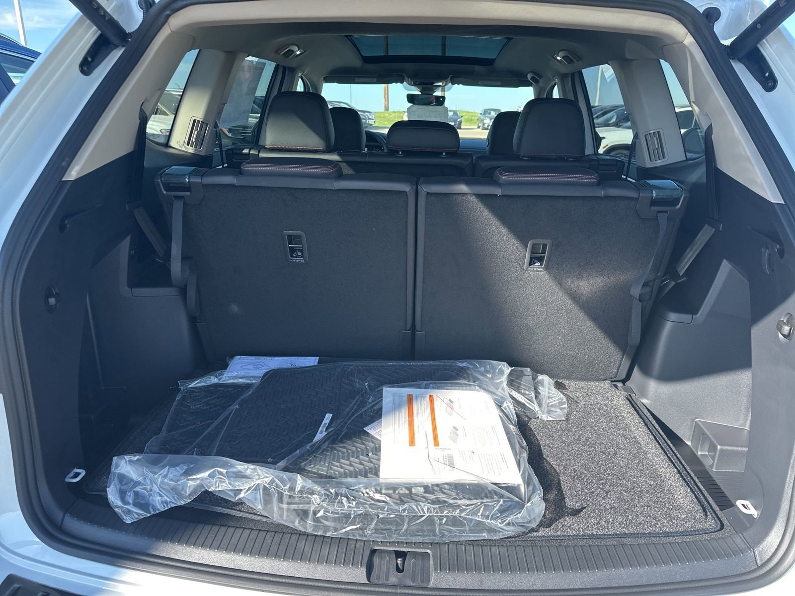 New 2026 Volkswagen Atlas Peak Edition image 36