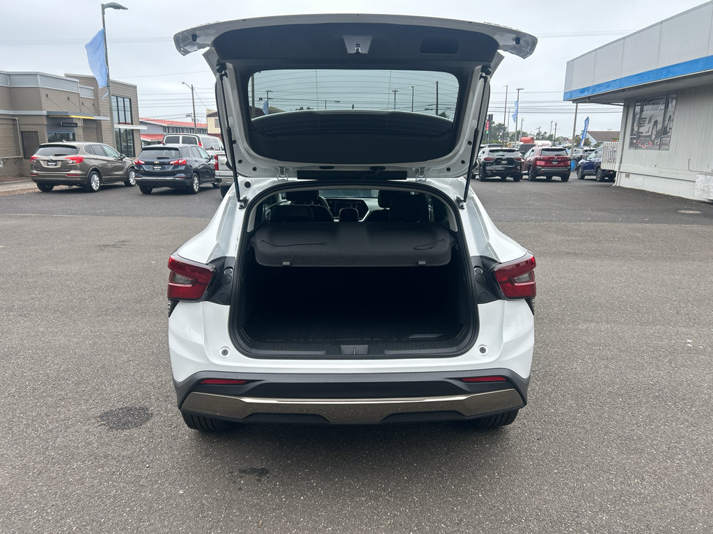 New 2026 Chevrolet Trax ACTIV FWD image 30