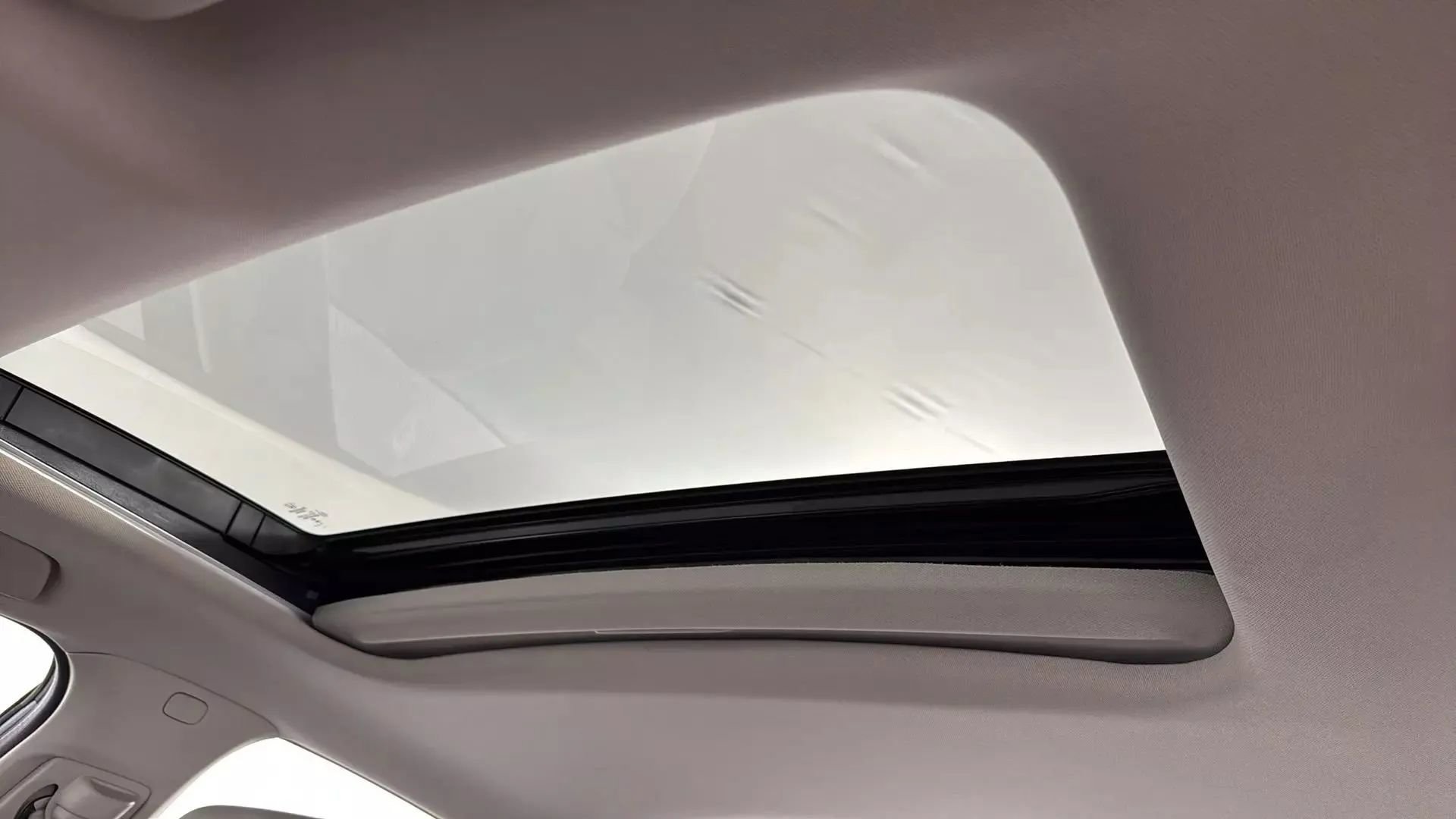 Used 2024 Honda Civic EX image 21