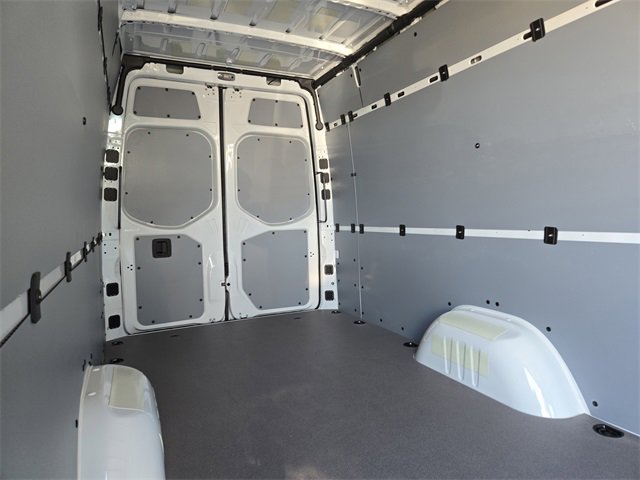 New 2026 Mercedes-Benz Sprinter 2500 image 32