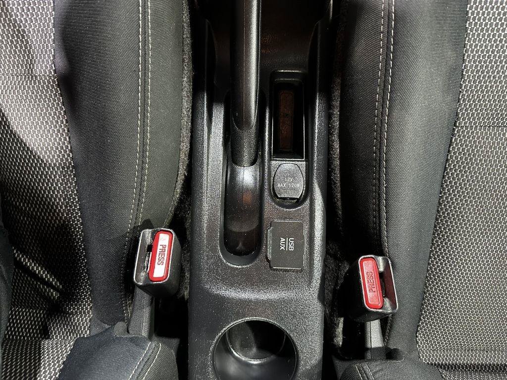 Used 2016 Nissan Versa SV FWD image 14