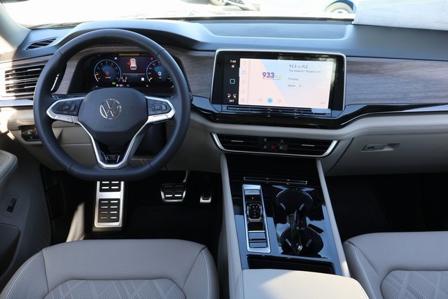 New 2026 Volkswagen Atlas SEL Premium R-Line image 14