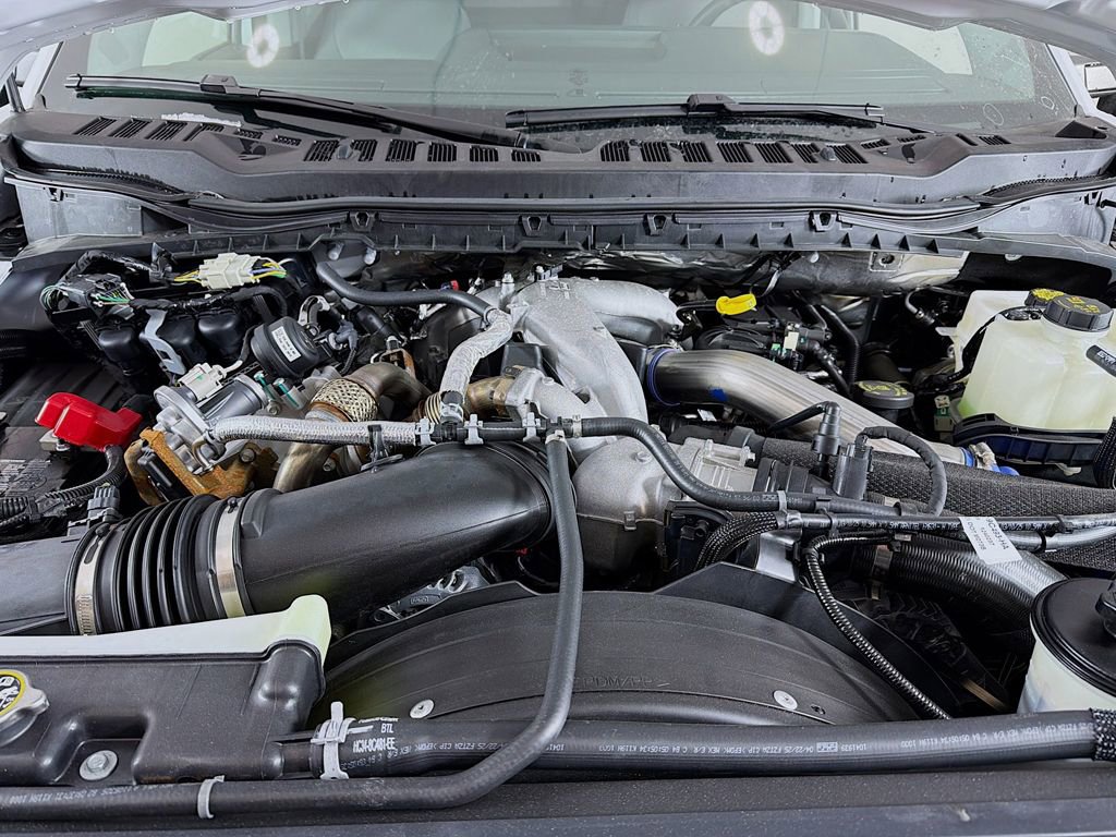 New 2025 Ford F550 4x4 Regular Cab Super Duty image 11