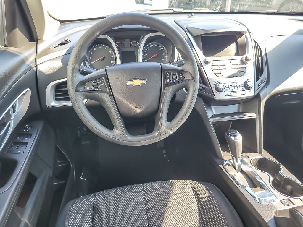 Used 2017 Chevrolet Equinox LS image 9