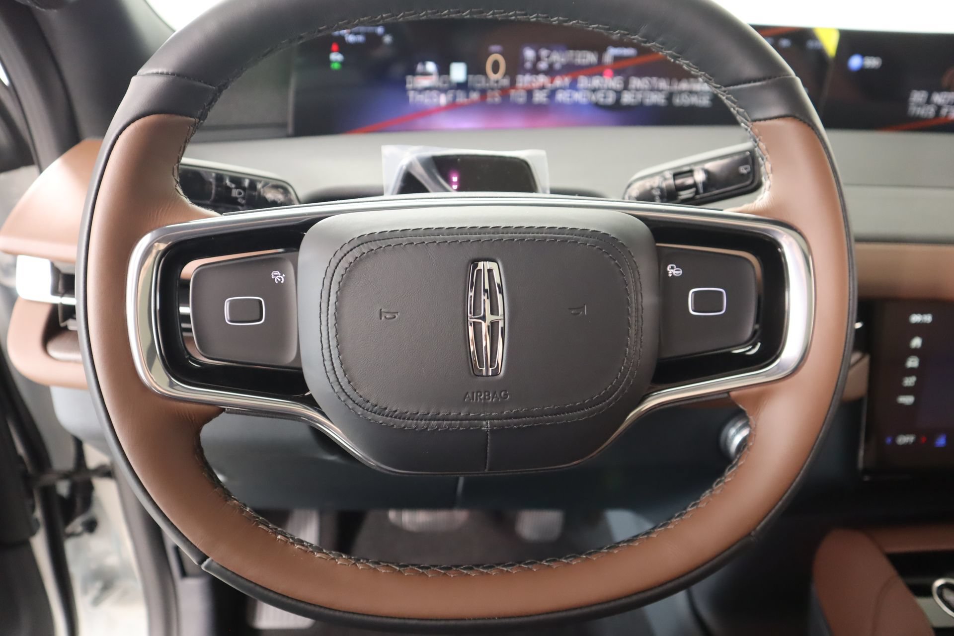 New 2026 Lincoln Navigator Reserve AWD/4WD image 3