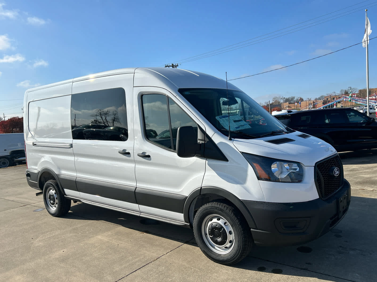 New 2026 Ford Transit 250 148 Medium Roof w/ Load Area Protection Package RWD image 3