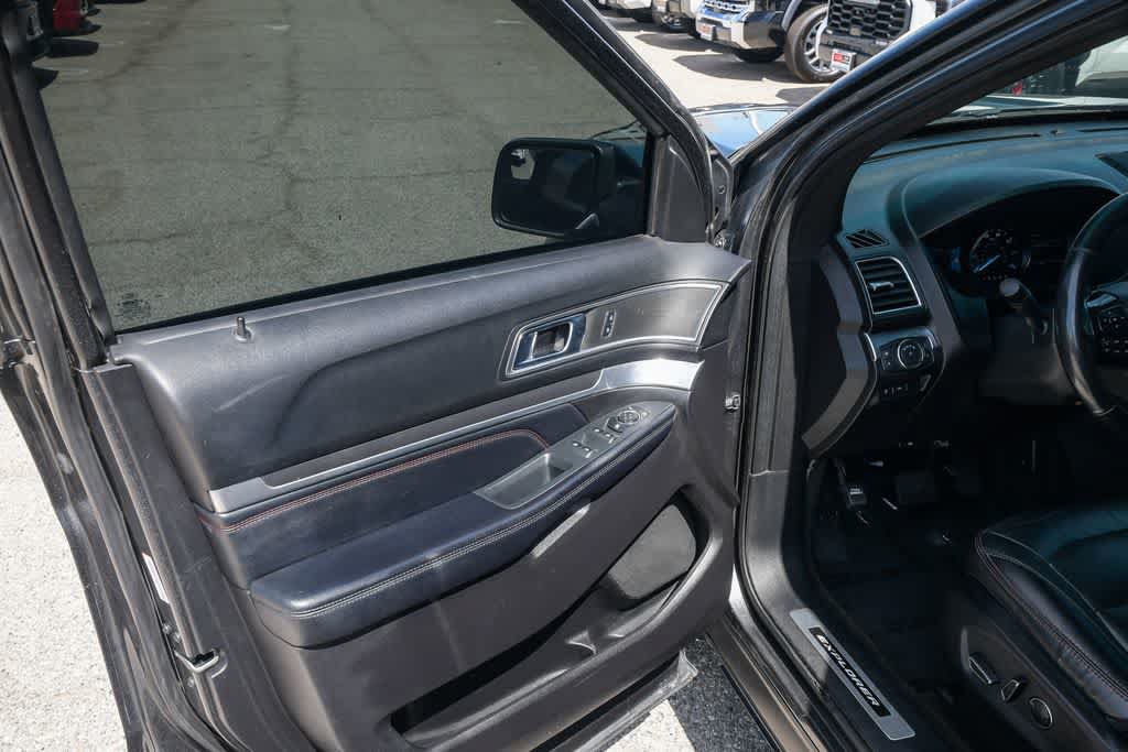 Used 2017 Ford Explorer Sport AWD/4WD image 27