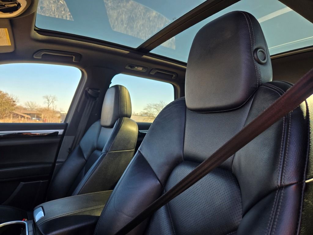 Used 2018 Porsche Cayenne image 20