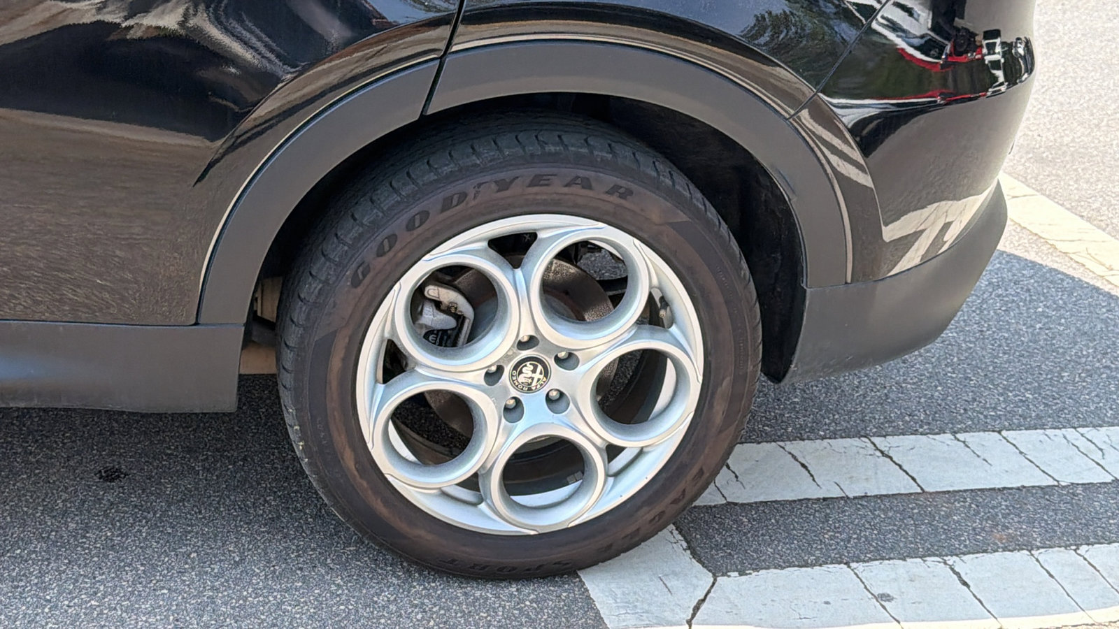 Used 2024 Alfa Romeo Tonale Sprint image 12