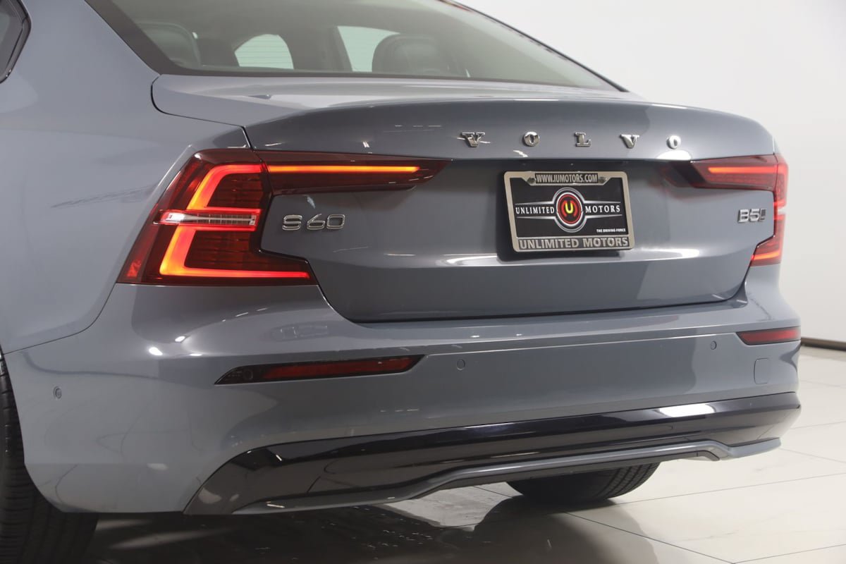 Used 2023 Volvo S60 B5 Plus AWD/4WD image 24