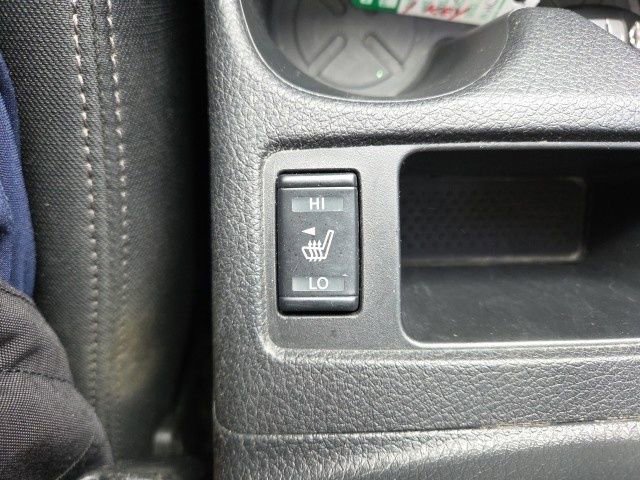 Used 2017 Nissan Rogue SV image 9