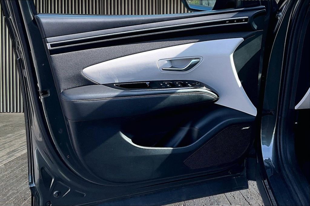 Used 2023 Hyundai Tucson Limited image 23