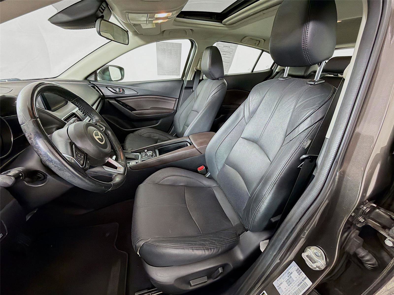 Used 2017 MAZDA MAZDA3 Grand Touring image 11