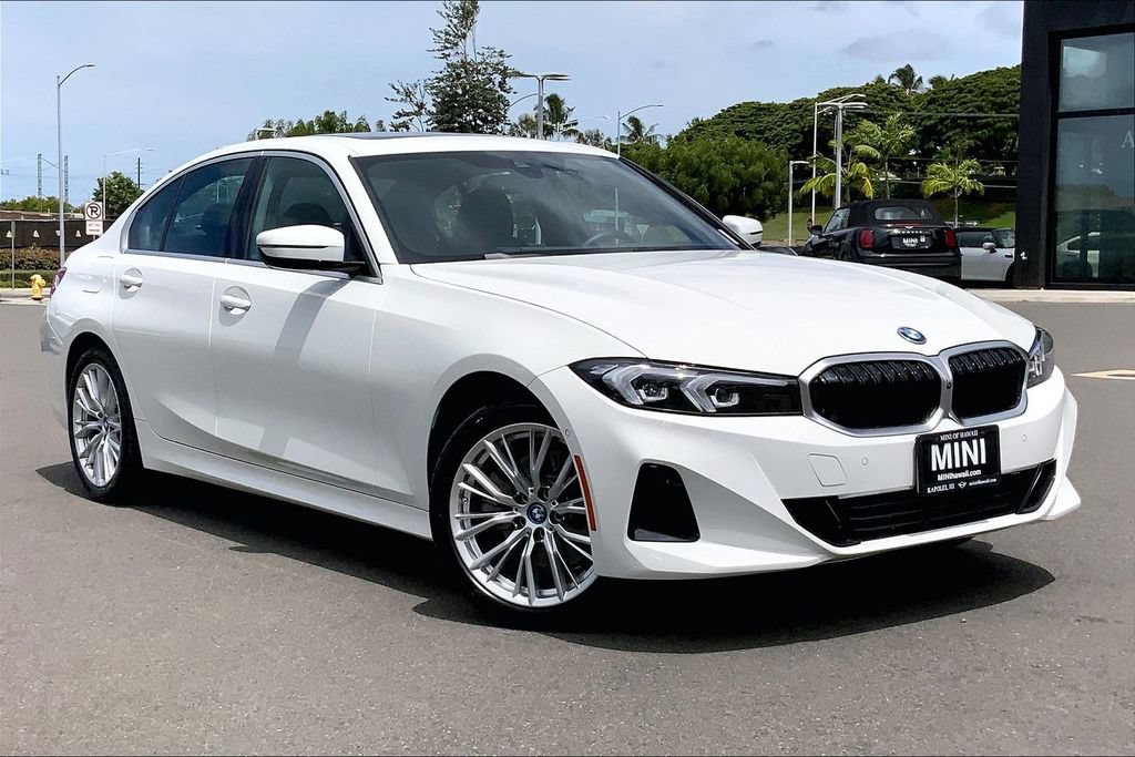 Used 2024 BMW 330e w/ Convenience Package