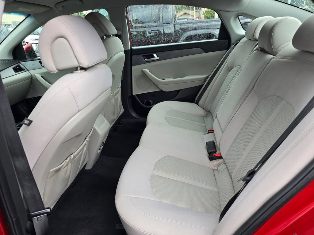 Used 2017 Hyundai Sonata SE FWD image 13