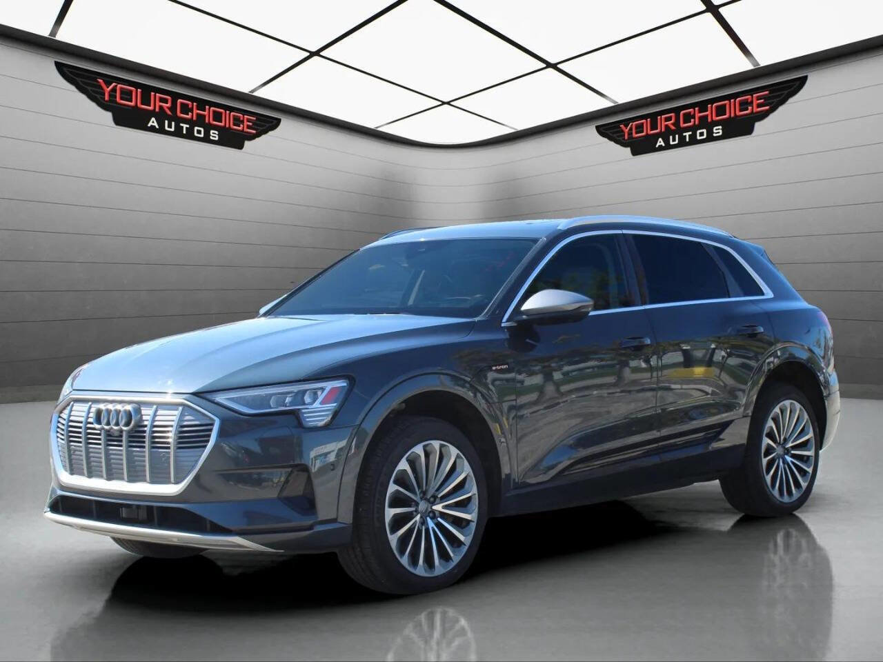 Used 2019 Audi e-tron Prestige image 1