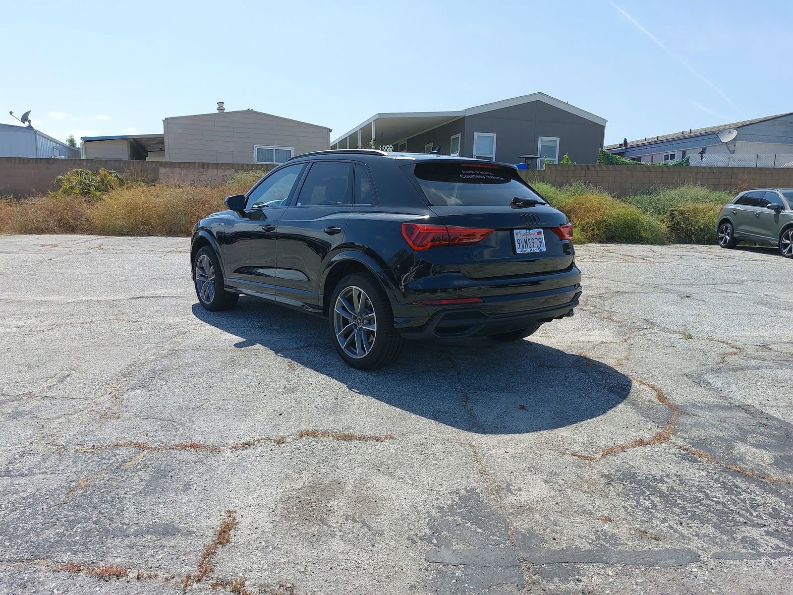 Certified 2025 Audi Q3 2.0T Premium w/ Convenience Package AWD/4WD image 4