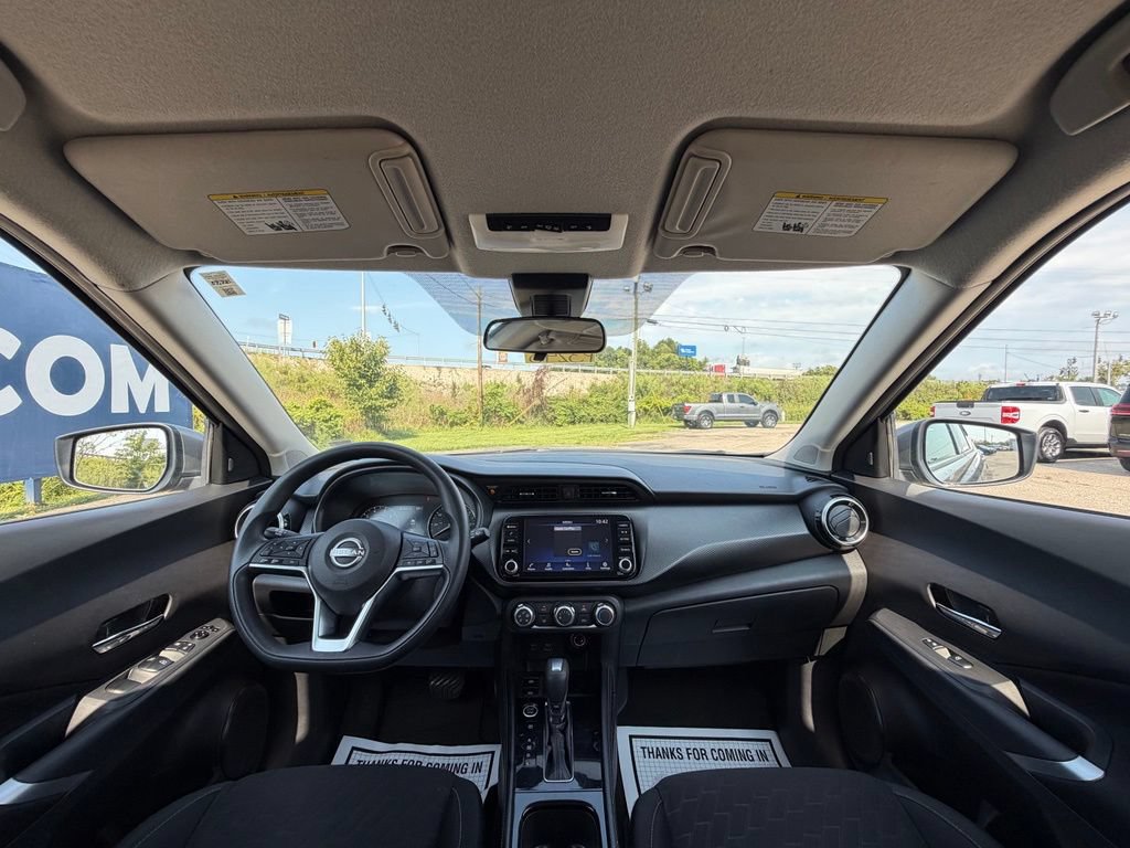 Used 2023 Nissan Kicks SV FWD image 10