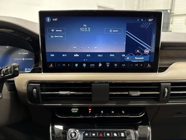 Used 2024 Lincoln Corsair Grand Touring w/ Equipment Group 301A image 9