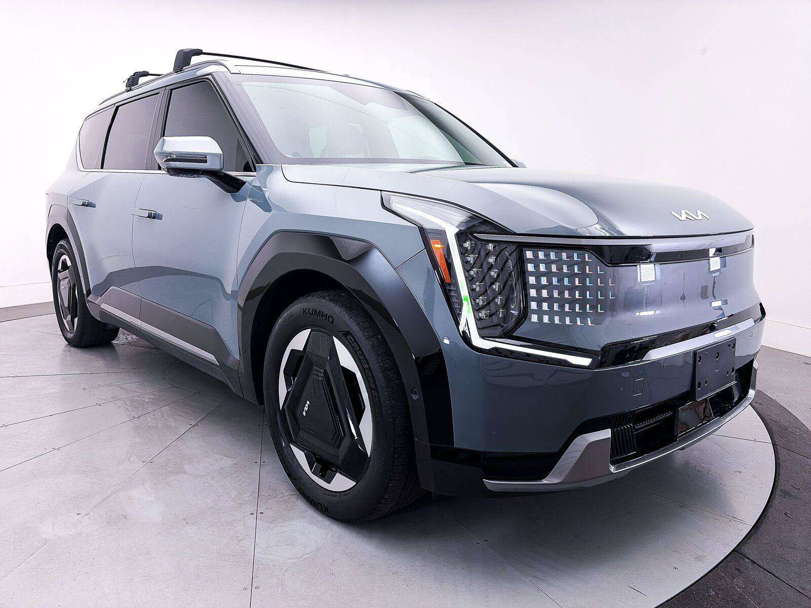 Used 2024 Kia EV9 Land AWD/4WD image 13