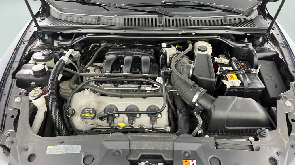 Used 2012 Ford Taurus SEL FWD image 20