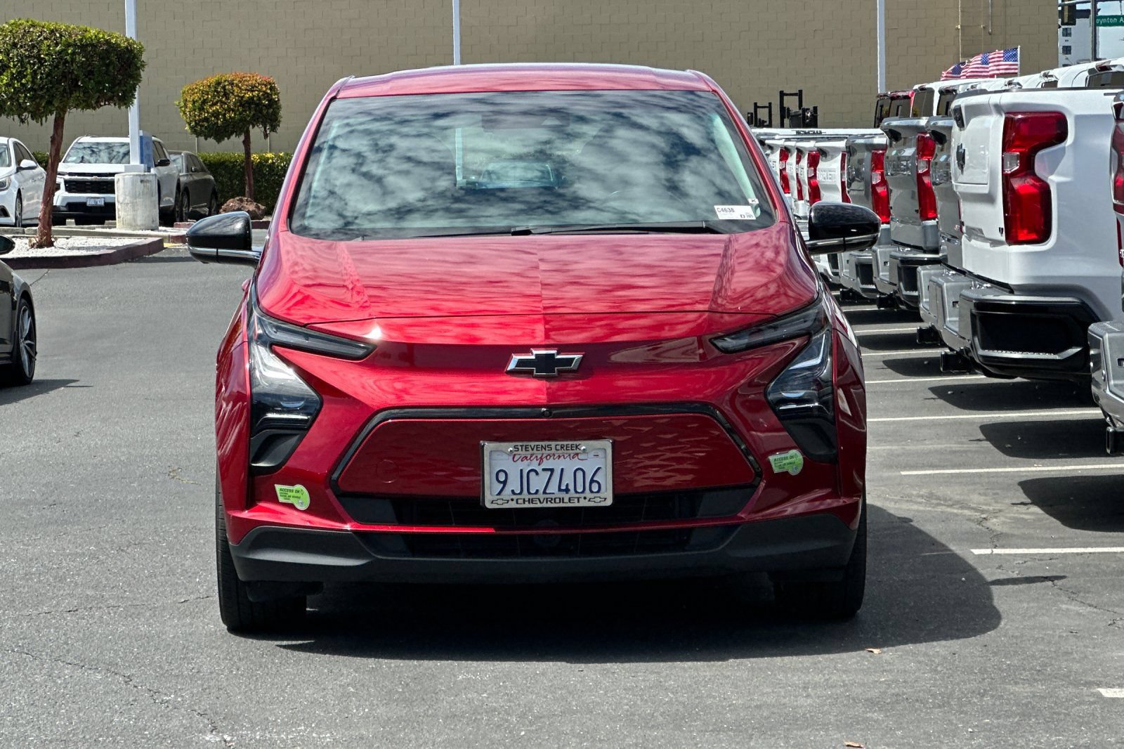 Used 2023 Chevrolet Bolt LT w/ Infotainment Package FWD image 10