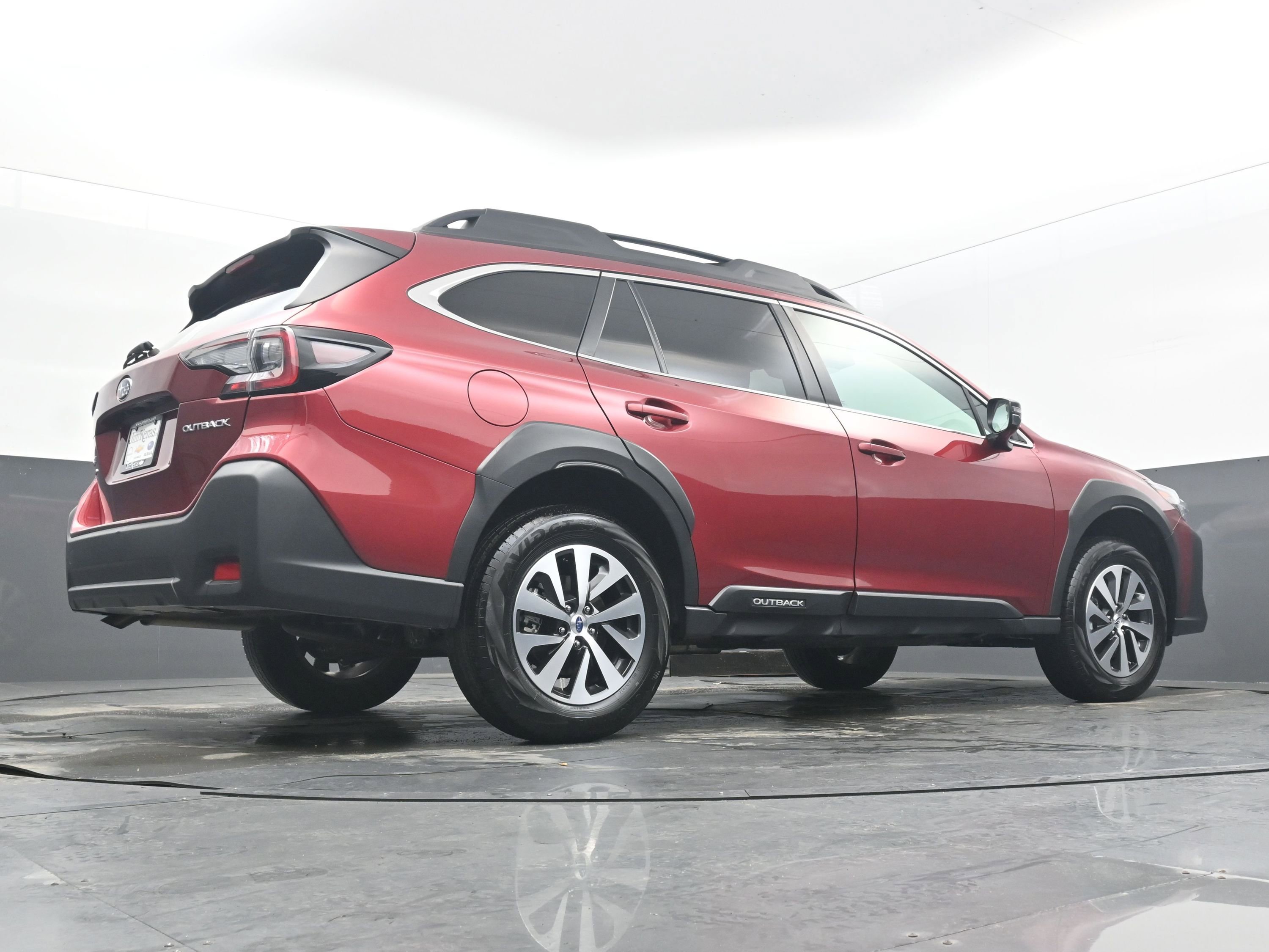 Used 2025 Subaru Outback Premium image 30