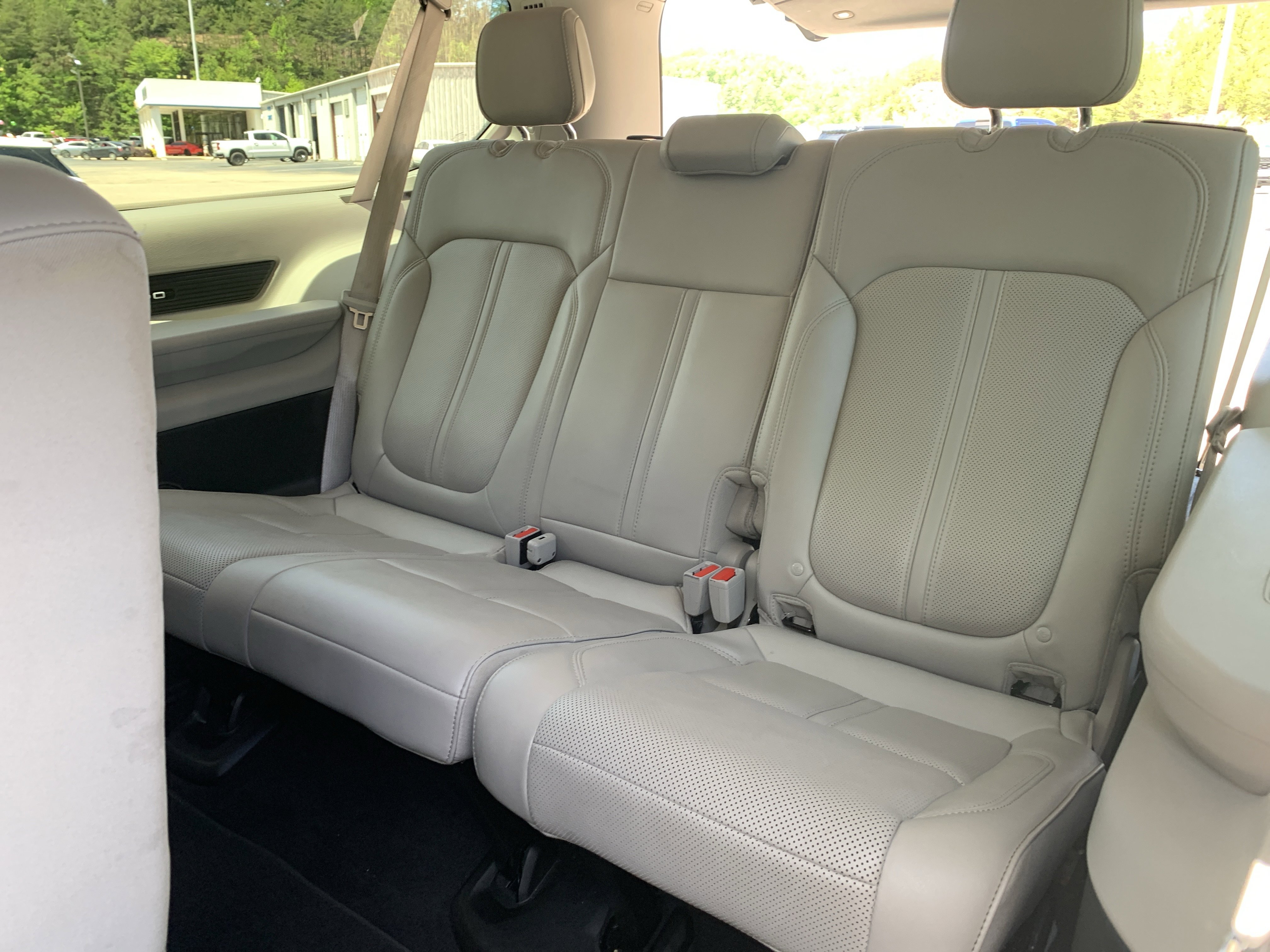 Used 2024 Jeep Wagoneer L Series II w/ Flexible Seating Group AWD/4WD image 33