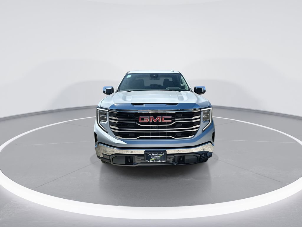 New 2026 GMC Sierra 1500 SLT image 3