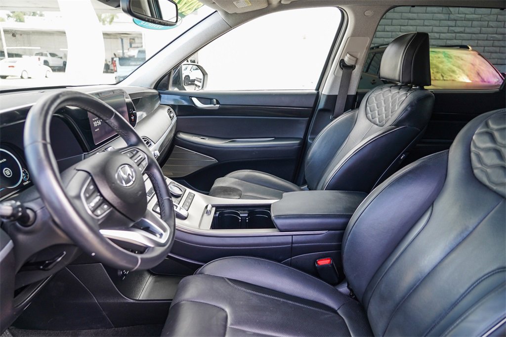 Used 2022 Hyundai Palisade Limited w/ Cargo Package image 18