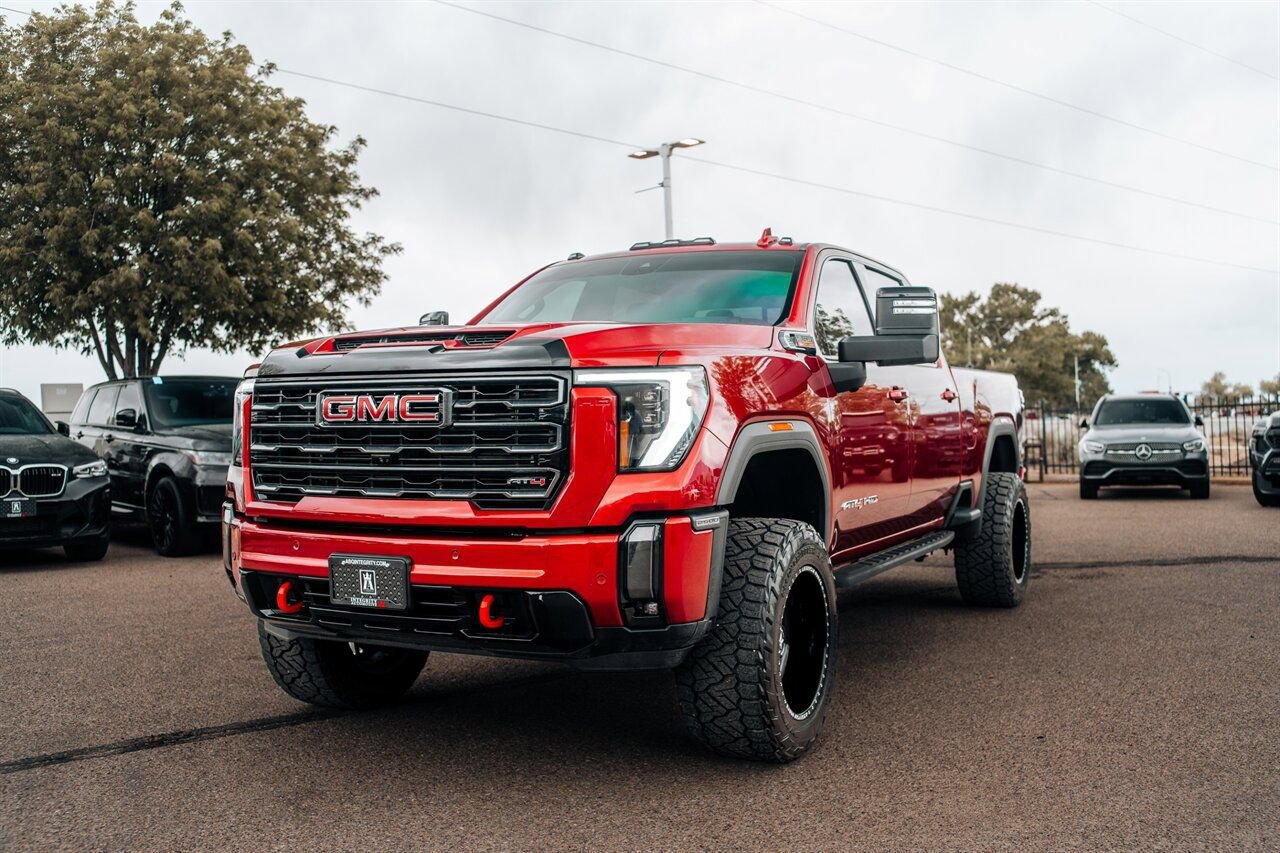 Used 2024 GMC Sierra 2500 AT4 w/ AT4 Premium Plus Package AWD/4WD image 3