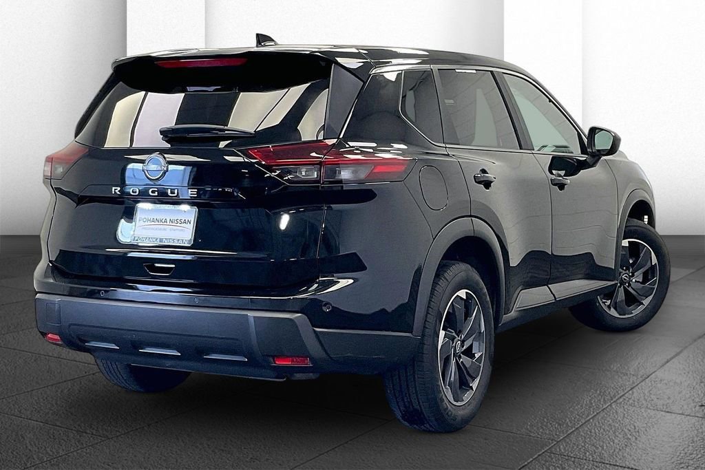 Certified 2025 Nissan Rogue SV FWD image 11